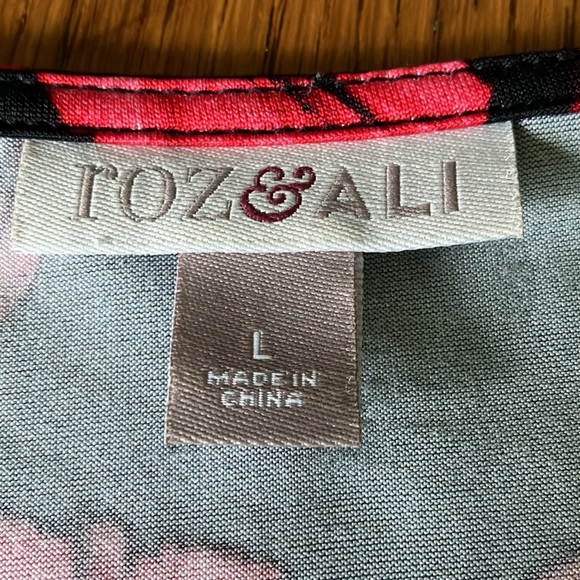 ROZ & ALI LG BLACK & RED BEADED BEAUTY WITH SLANT SLEEVES TUNIC - Picture 6 of 10